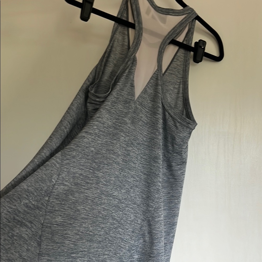 EUC | Athleta | M | Heather Gray Tank Top - Picture 6 of 6